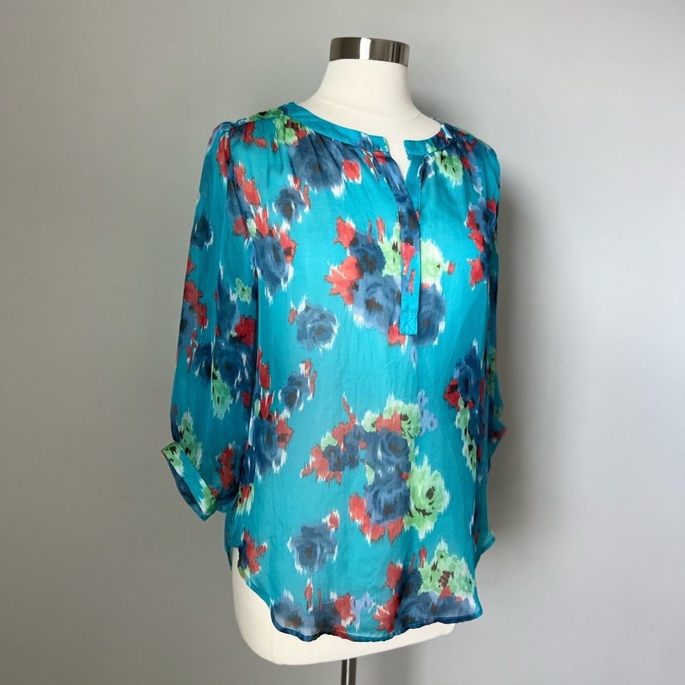 Vintage Fifteen Twenty 100% Silk Blouse Small Watercolor V‎ Neck Top USA